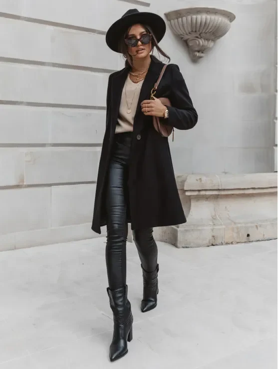 Adela | Relaxed and timeless winter garment - Image 11