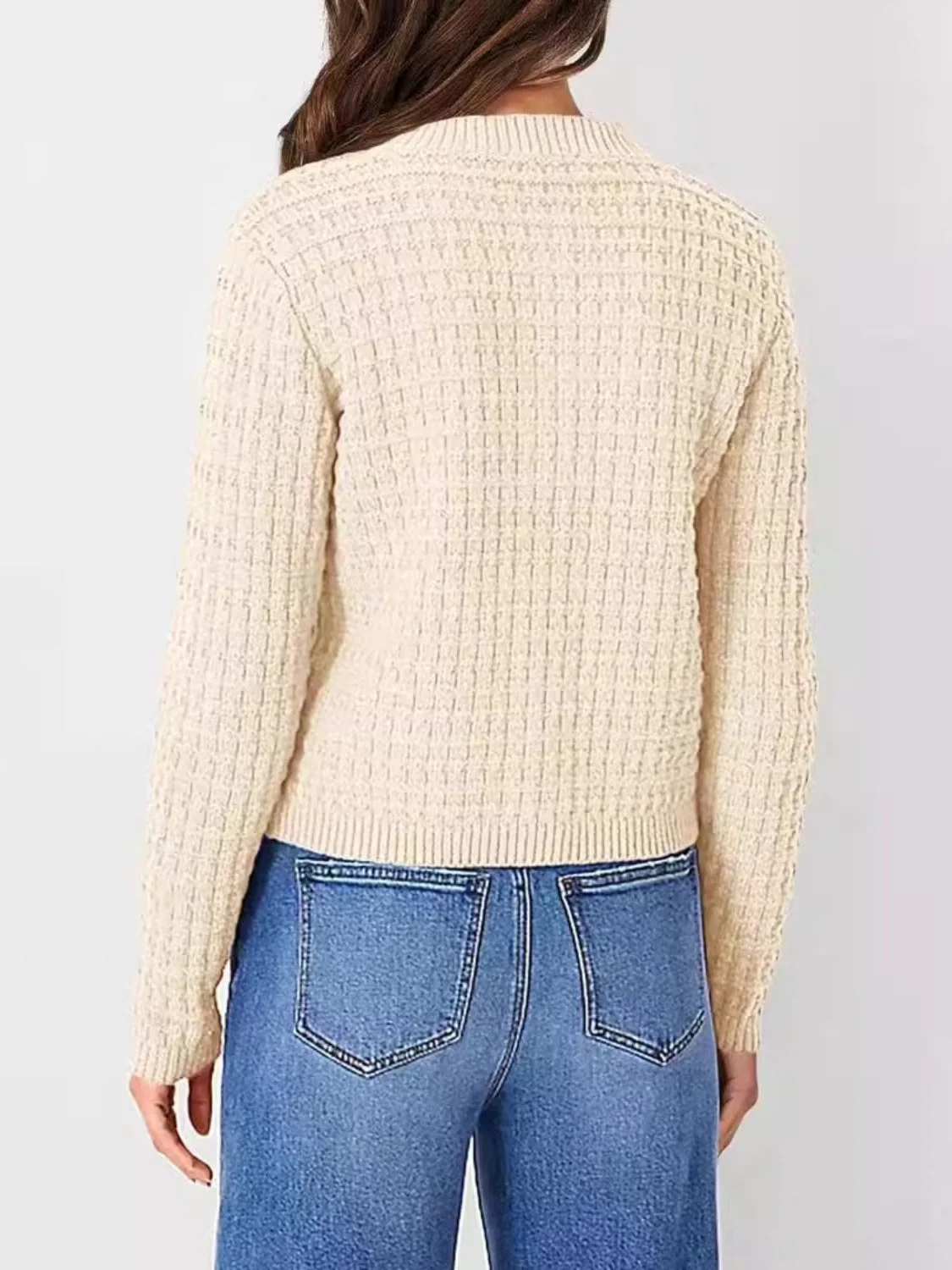 Adele | Buttoned, long-sleeved cardigan with a crew neck - Image 2
