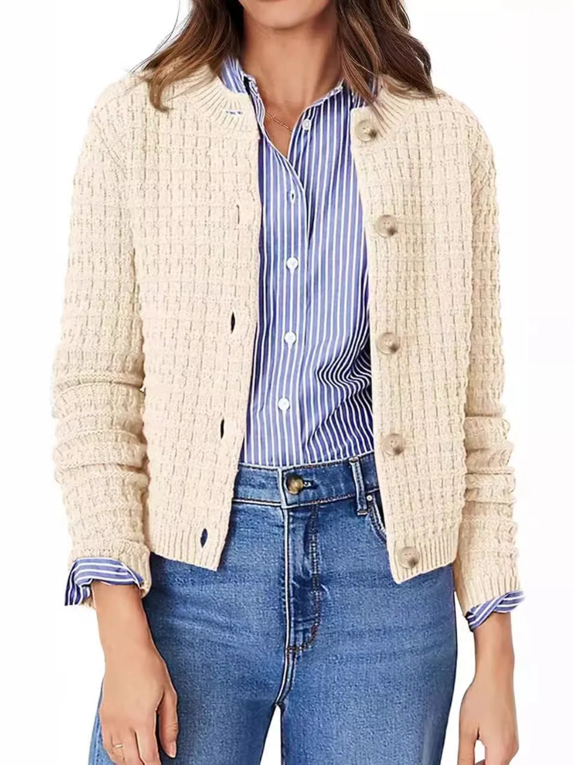 Adele | Buttoned, long-sleeved cardigan with a crew neck - Image 3