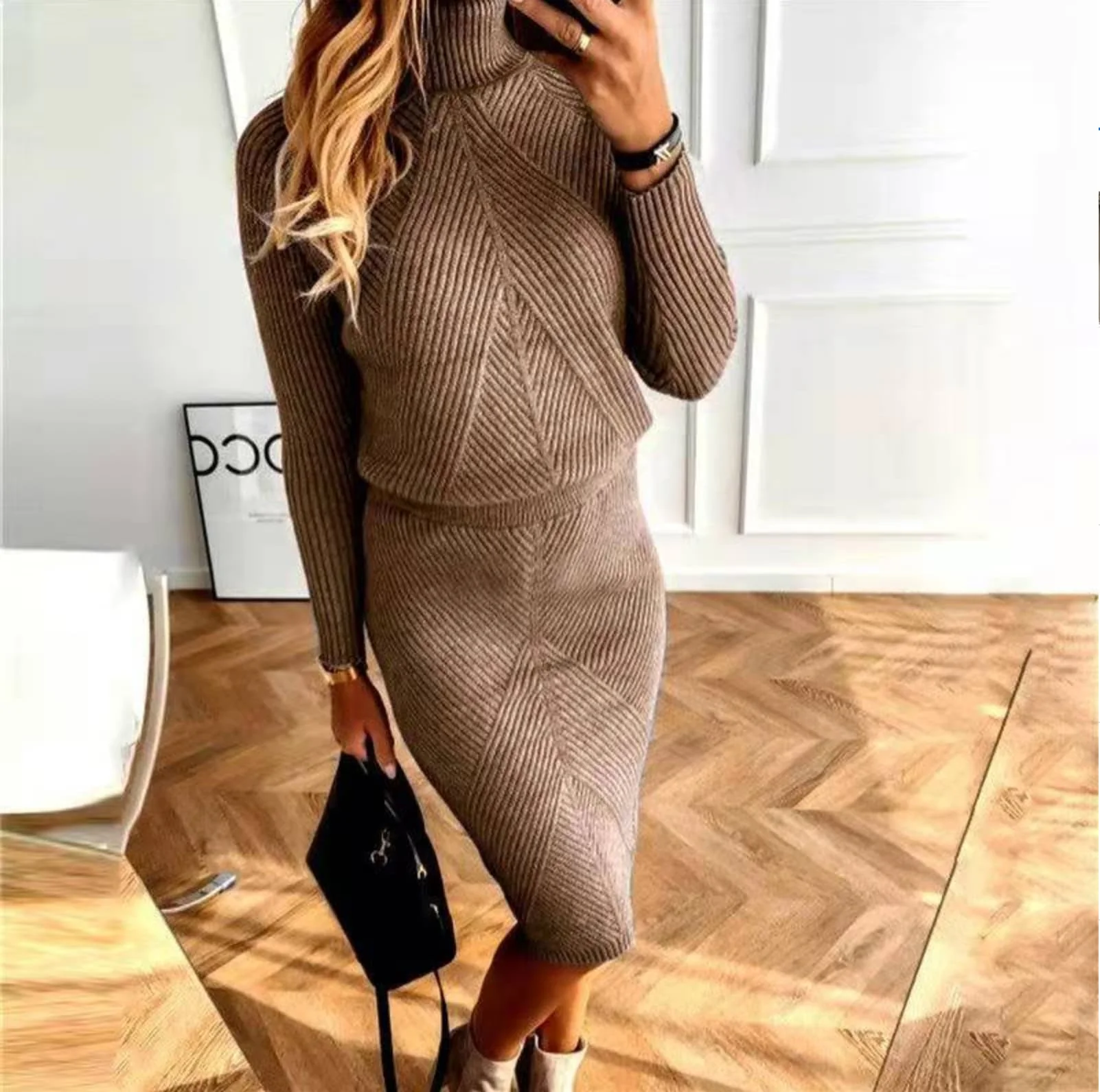 Adriana® | Casual and fashionable winter dress - Image 9