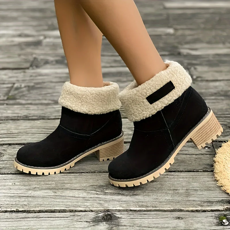 Adriana | Fluffy ankle boots with a chunky heel