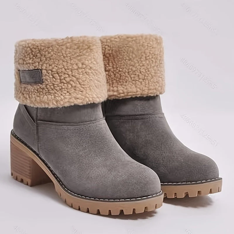 Adriana | Fluffy ankle boots with a chunky heel - Image 2