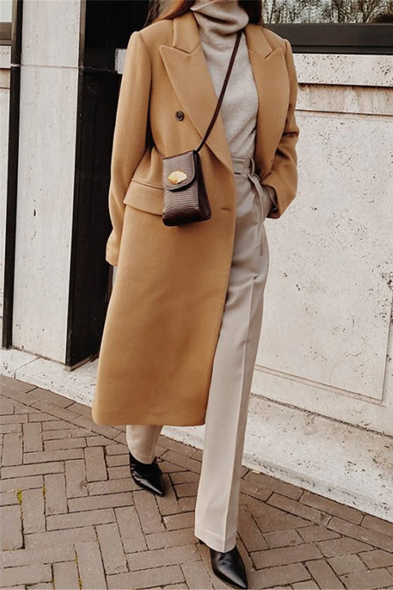 Adriana | Trendy and elegant winter clothing item - Image 4