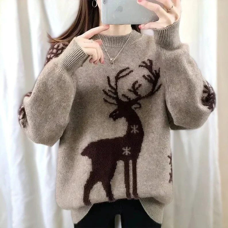 Agnieszka | Women's warm knitted sweater with a deer and snowflake pattern and a crew neck - Image 3
