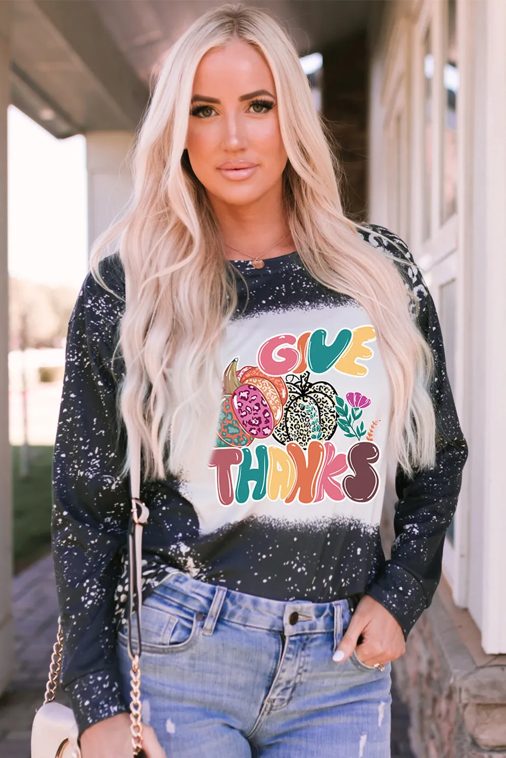 Aitana | Crew neck long sleeve t-shirt with pumpkin graphic