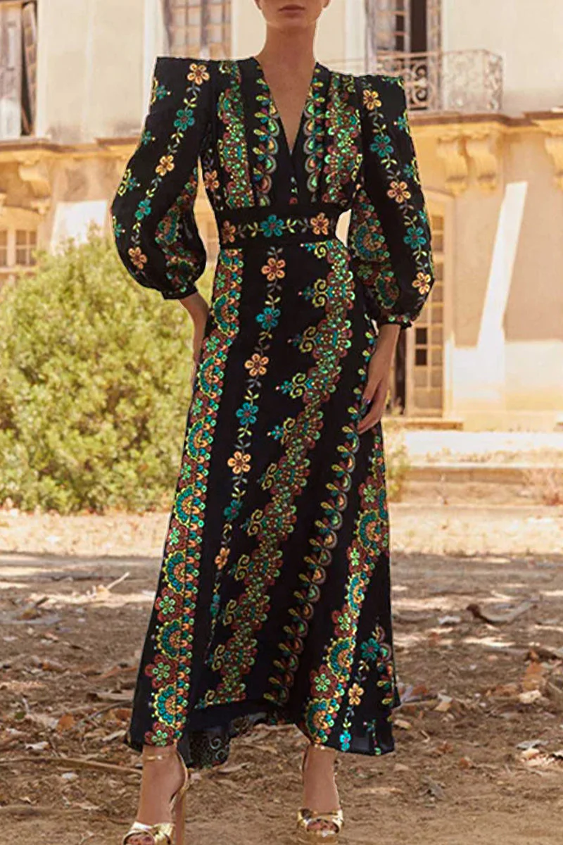 Alessia | Vintage two-piece suit with an elegant geometric print and V-neck