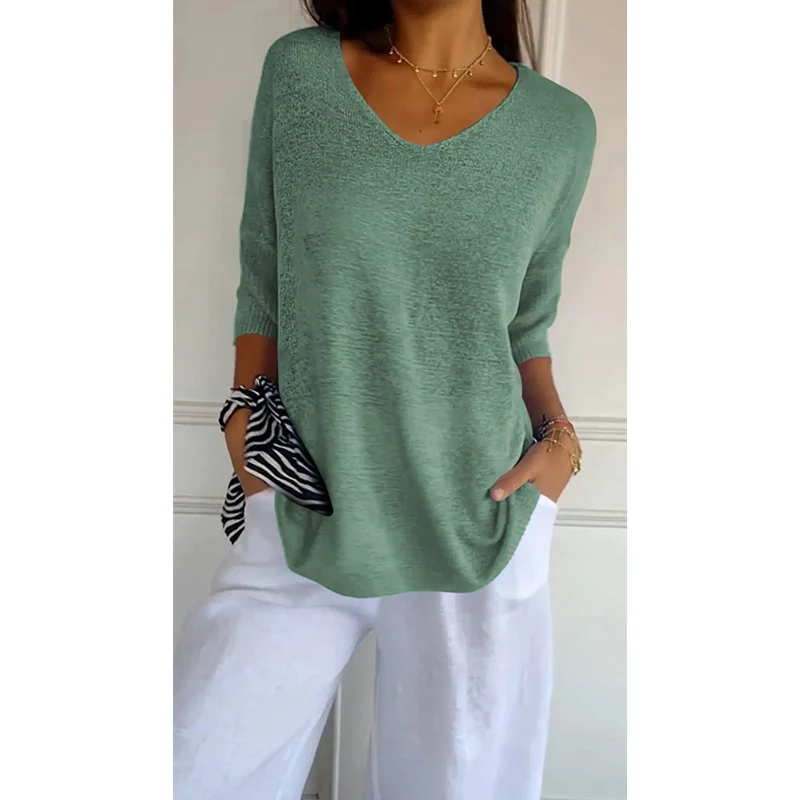 Alfonsina® | Simple Knitted Top With A V-Neck - Image 9