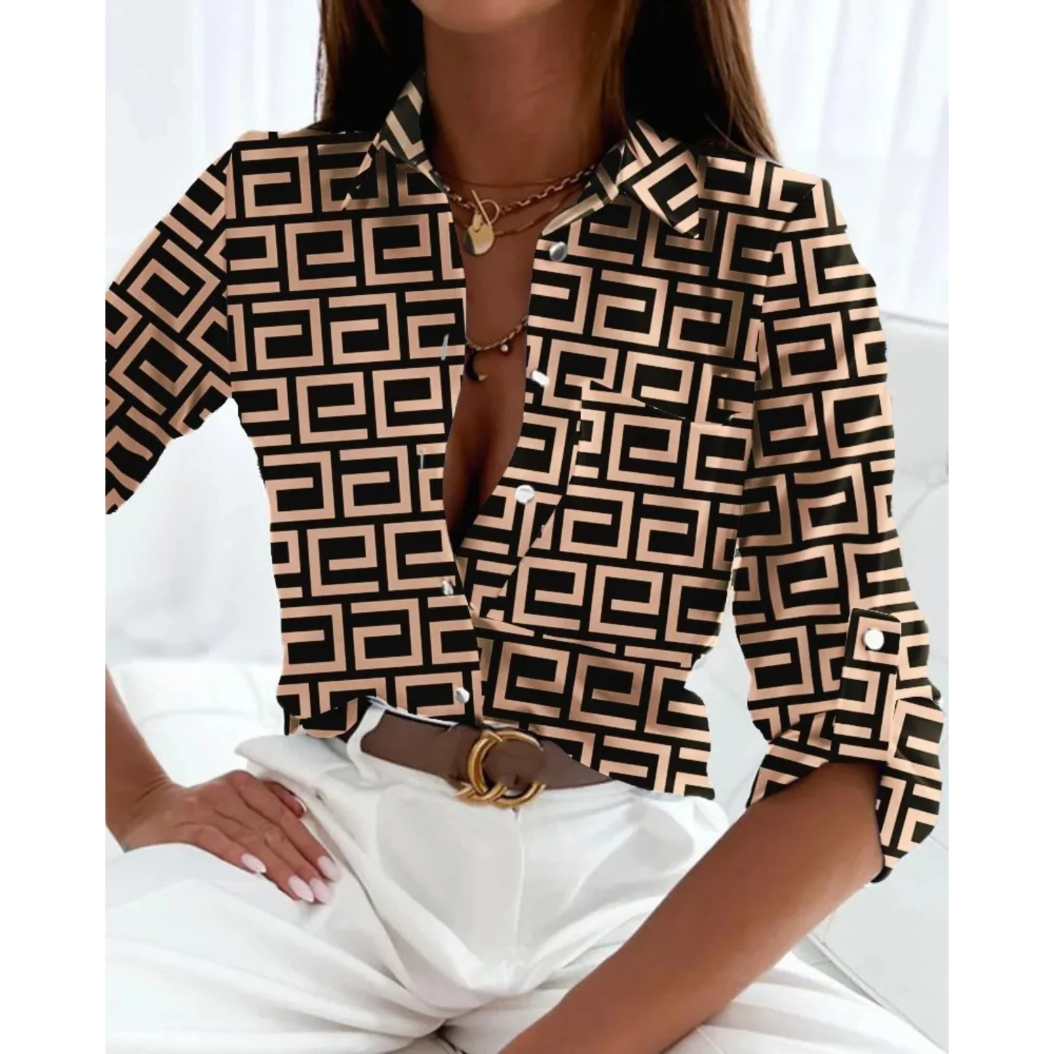 Alice | Elegant women's blouse in business style with a lined print - Image 4