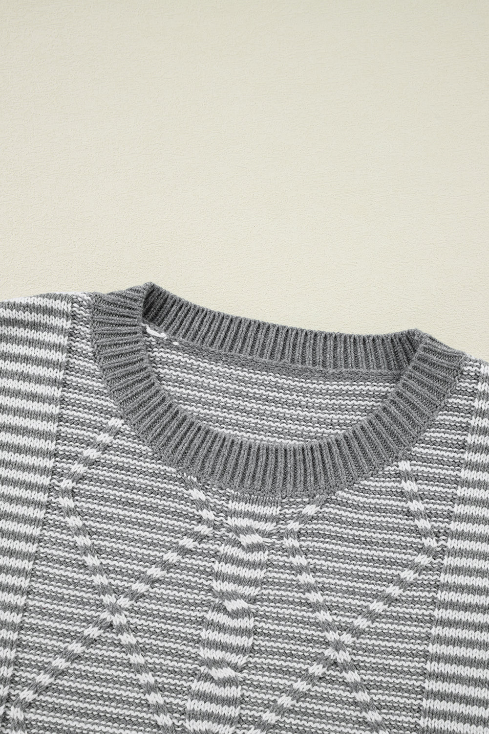 Alicia | Modern and fashionable winter sweater - Image 6