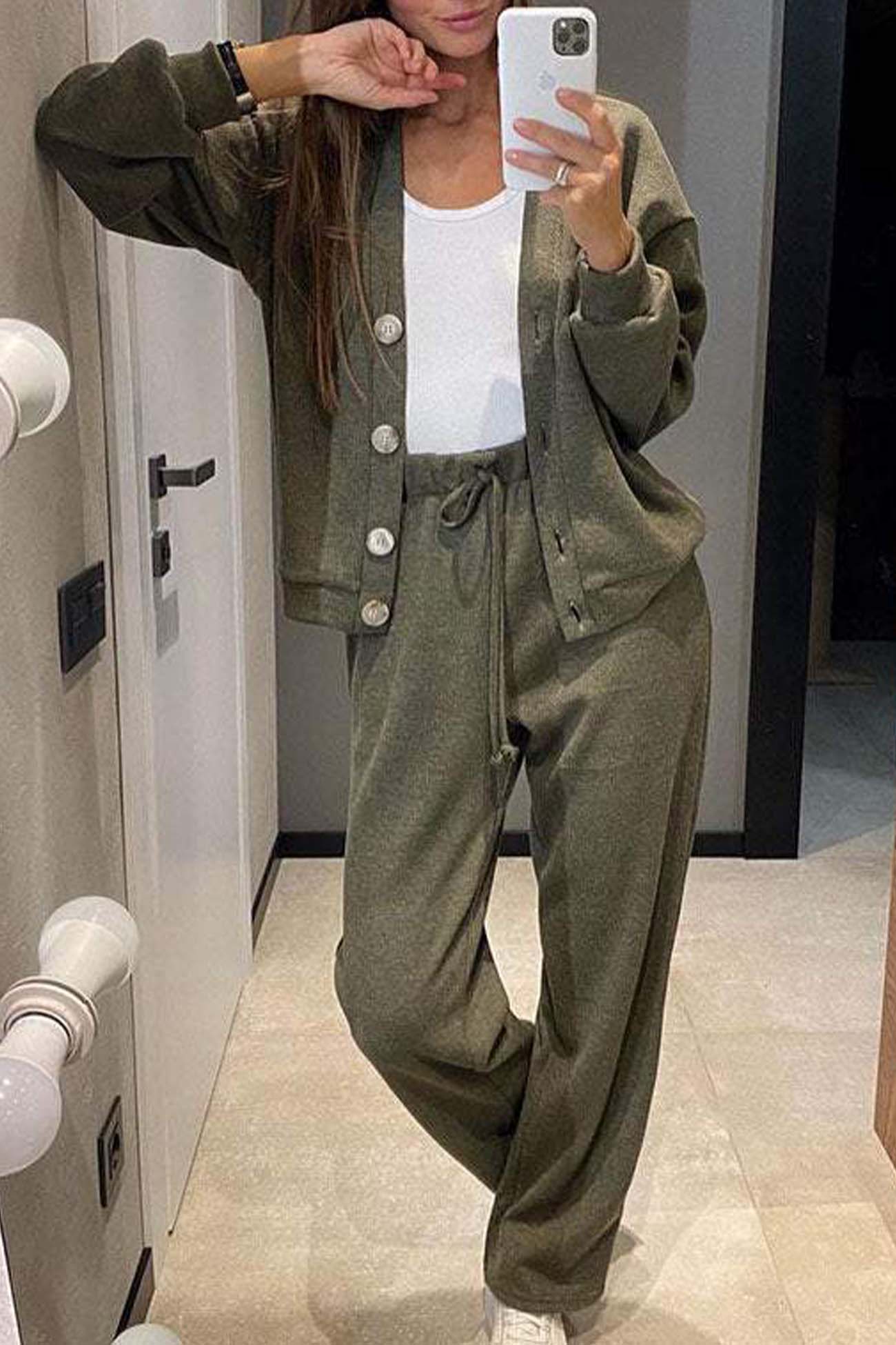 Alicia | Solid color cardigan set with long pants and buttons - Image 9