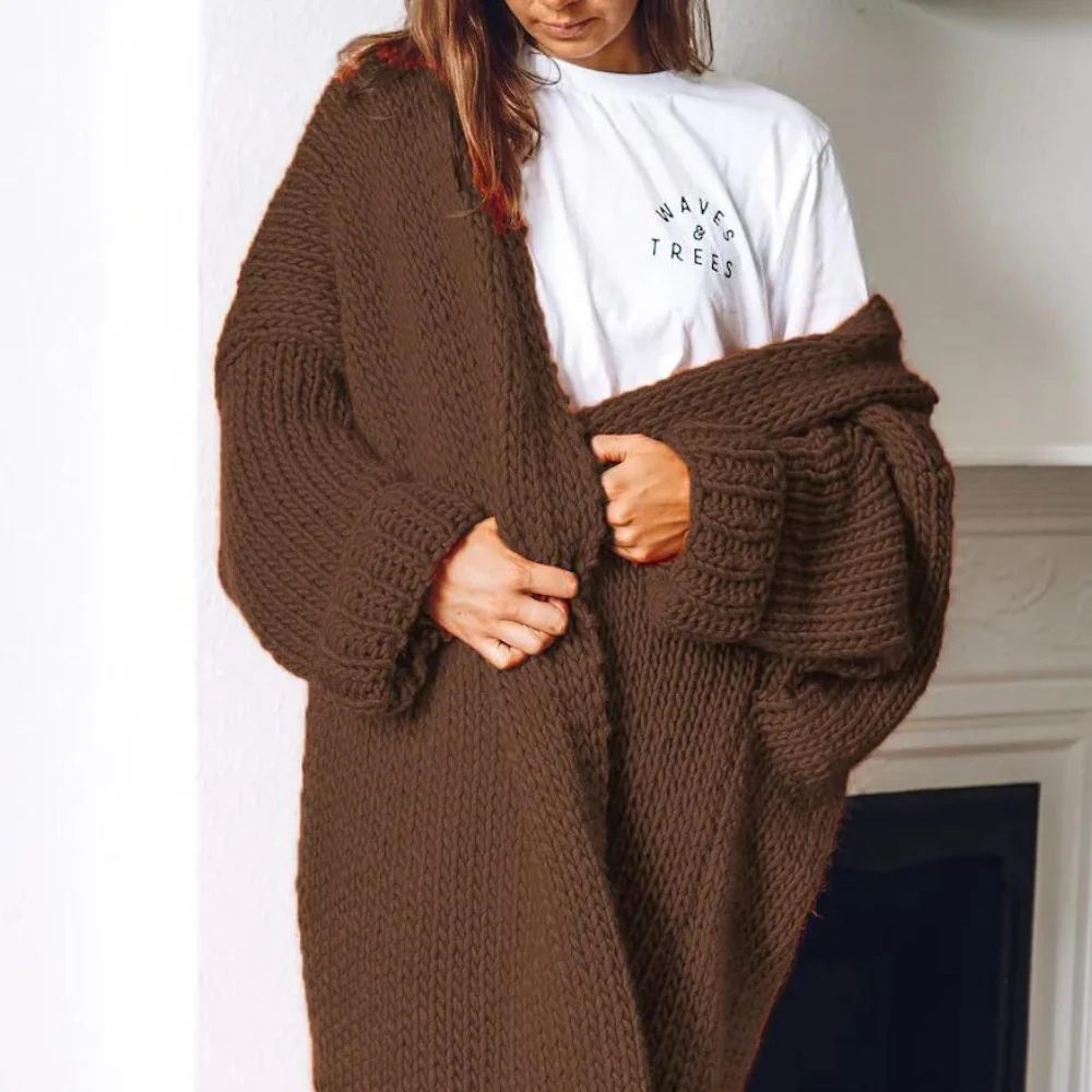 Alicia | Trendy and elegant winter clothing item - Image 3