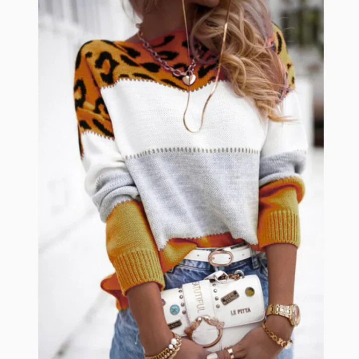 Alicia | Women's leopard print sweater - Image 4