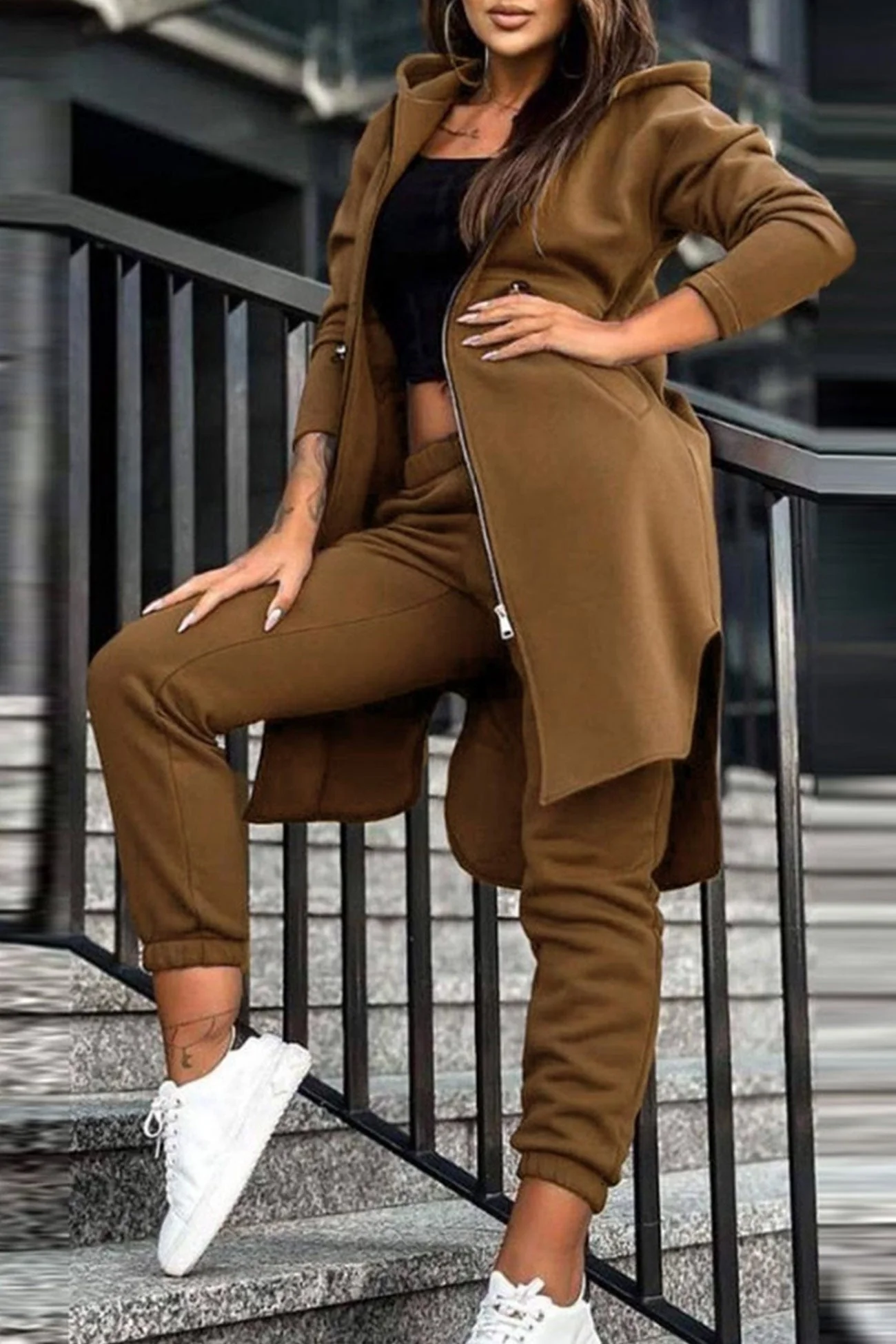 Alida | Mid-length hoodie pants set with elastic waist - Image 10