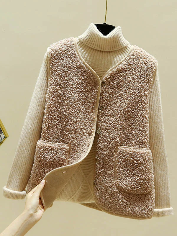 Alida | Sleeveless women's cardigan made of lambswool from Calido - Image 2