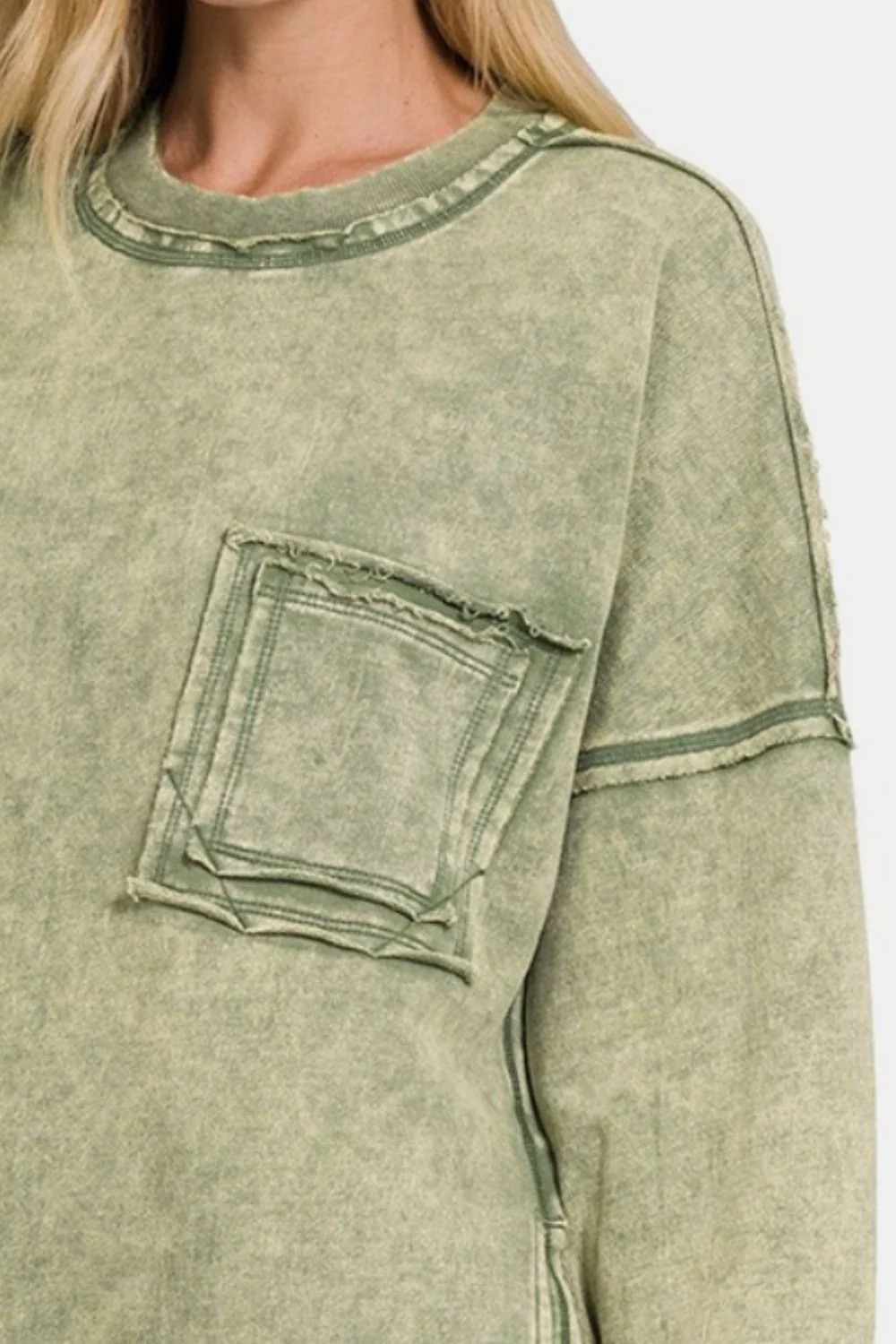 Alma | Sweatshirt with an exposed seam and a crew neck and dropped shoulders - Image 3