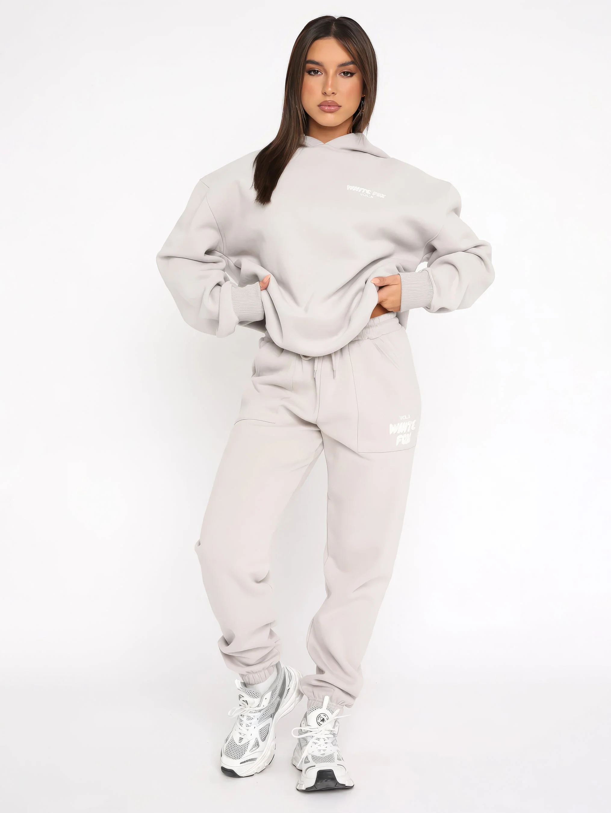 Alma | Vol. 3 tracksuit - Image 3