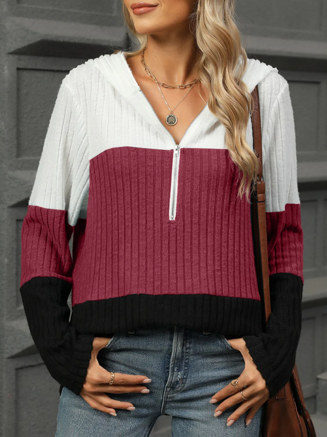 Amalia | Long sleeve t-shirt with a color block hood - Image 4