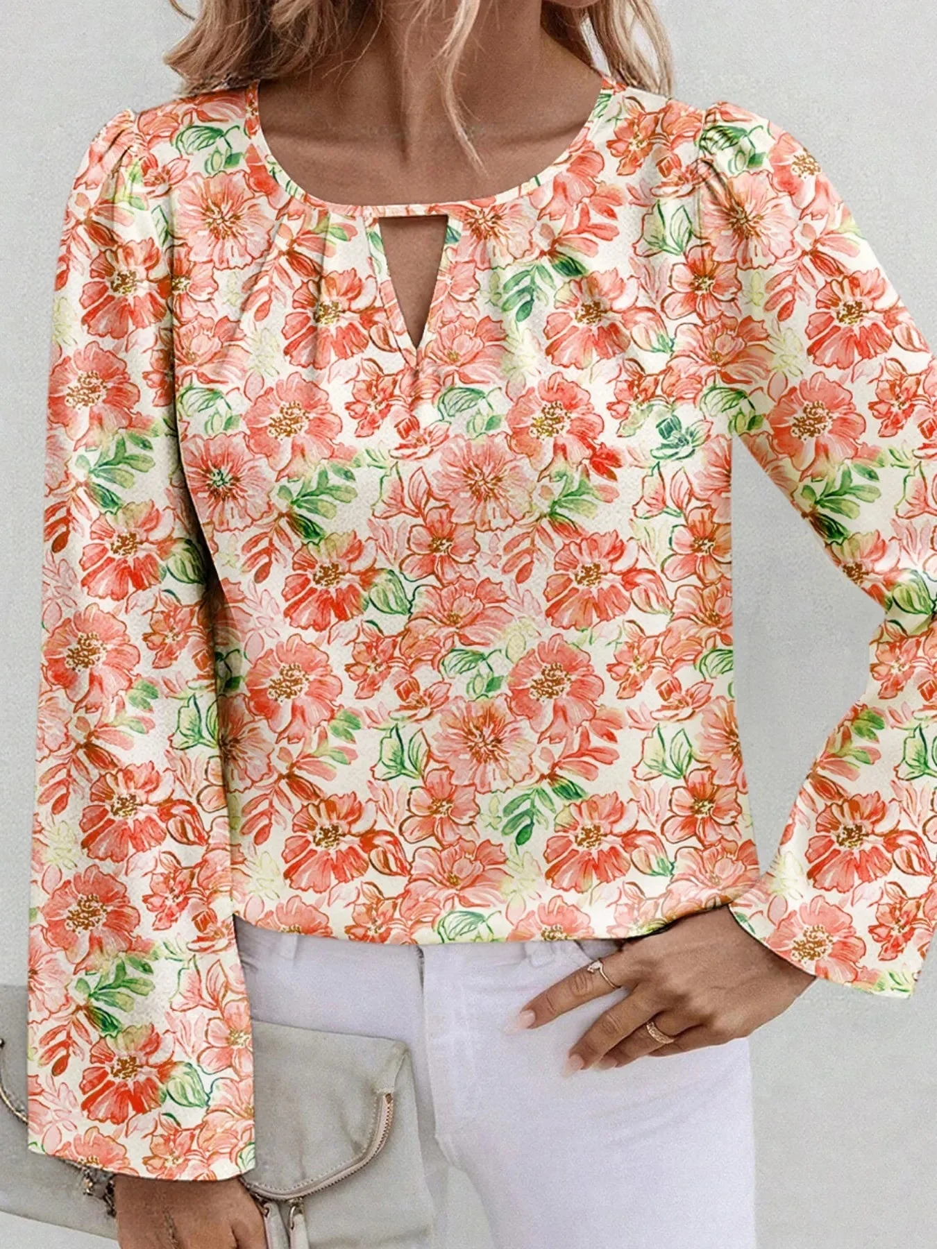 Amara® | Chic Floral Print Long-Sleeved Blouse - Image 2