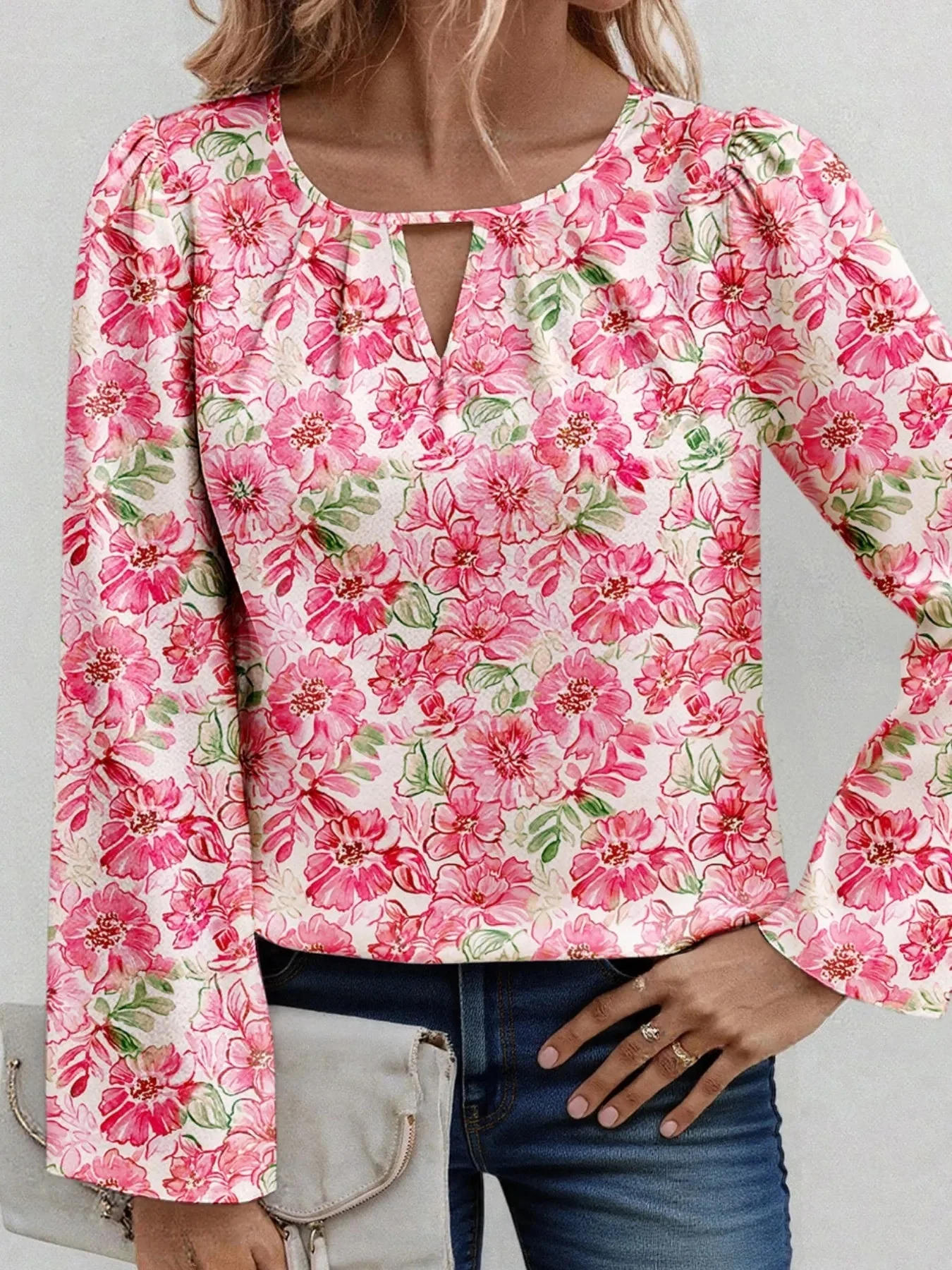 Amara® | Chic Floral Print Long-Sleeved Blouse - Image 4