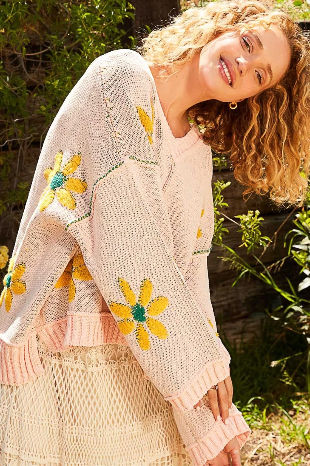 Amelia | Floral chenille V-neck sweater - Image 4