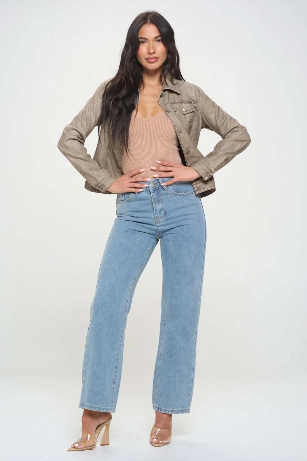 Amelie | Button-down cargo jacket made from vegan leather - Image 4