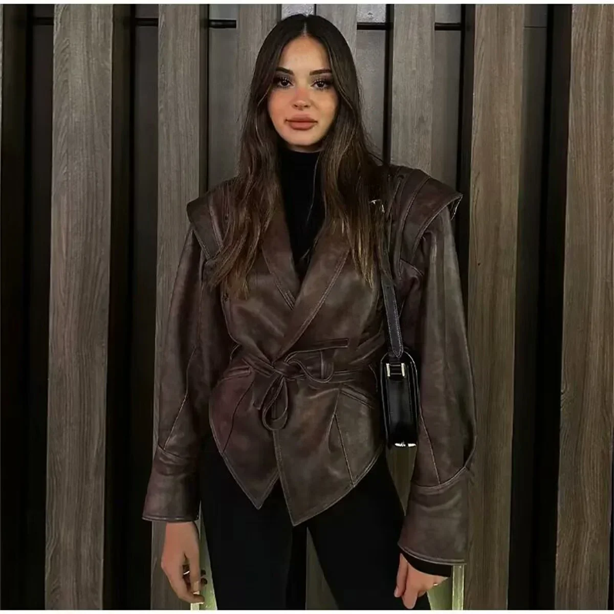 Amparo | Women's leather jacket for fashion street - Image 4