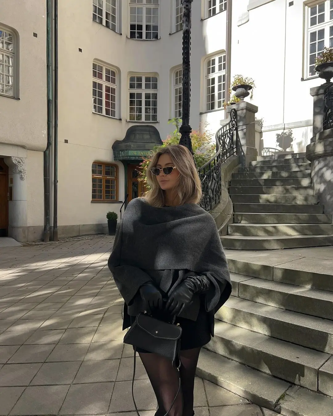 Ana® | Elegant scarf coat - Image 7