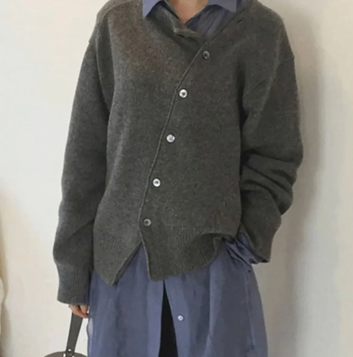 Ana María® | Cardigan and cachemire doux with fermeture à boutons diagonale - Image 2