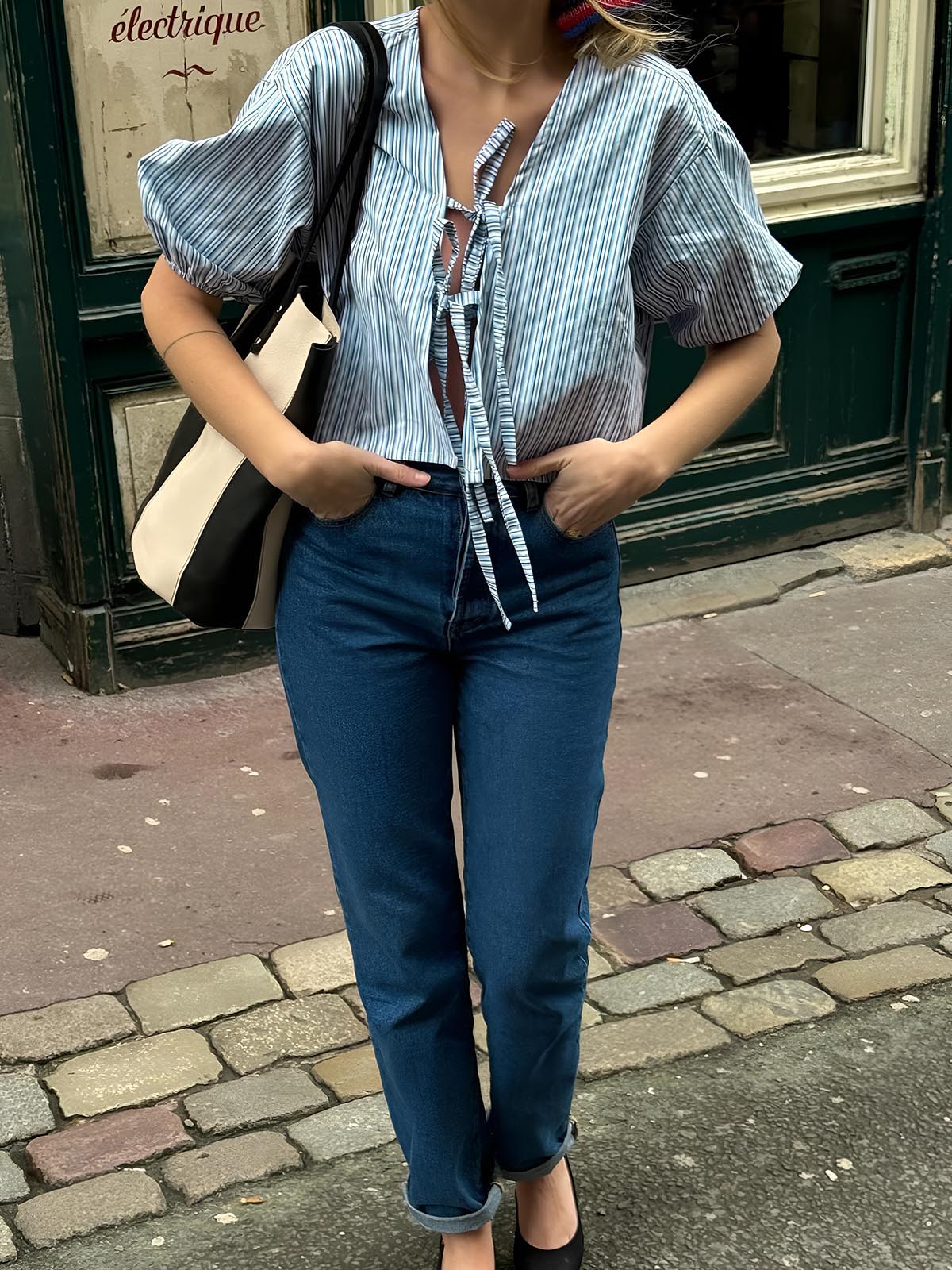 Andresa® | Elegant Blouse With A Tie Collar - Image 2