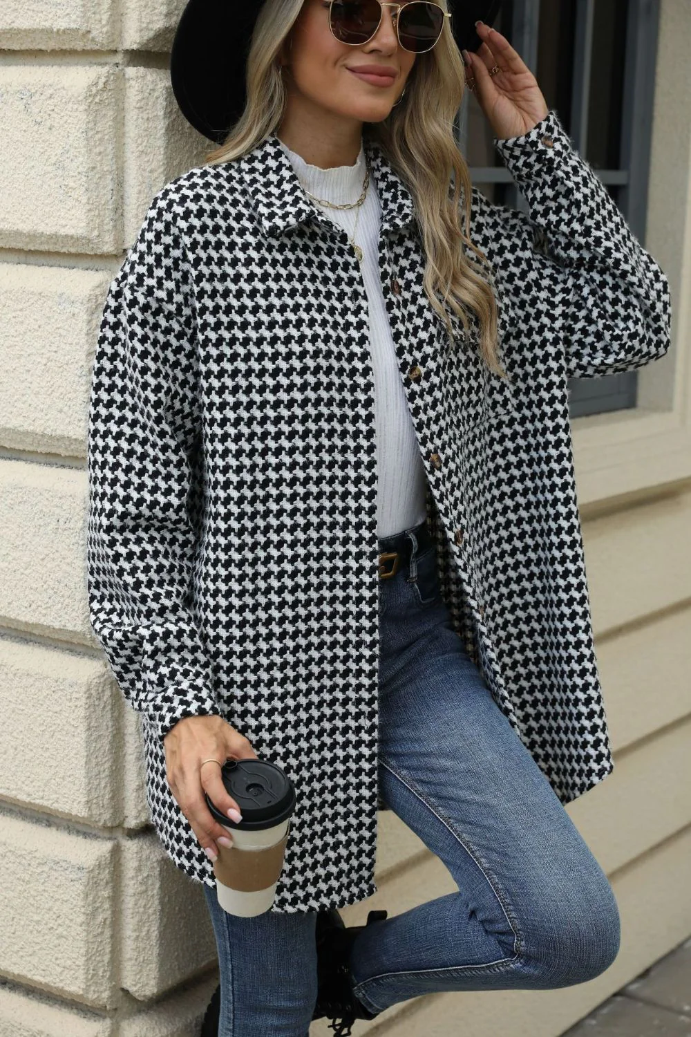 Anika | Houndstooth coat with buttons and dropped shoulders - Image 13