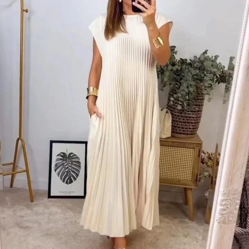 Araceli® | Elegant Pleated Maxi Dress - Image 3