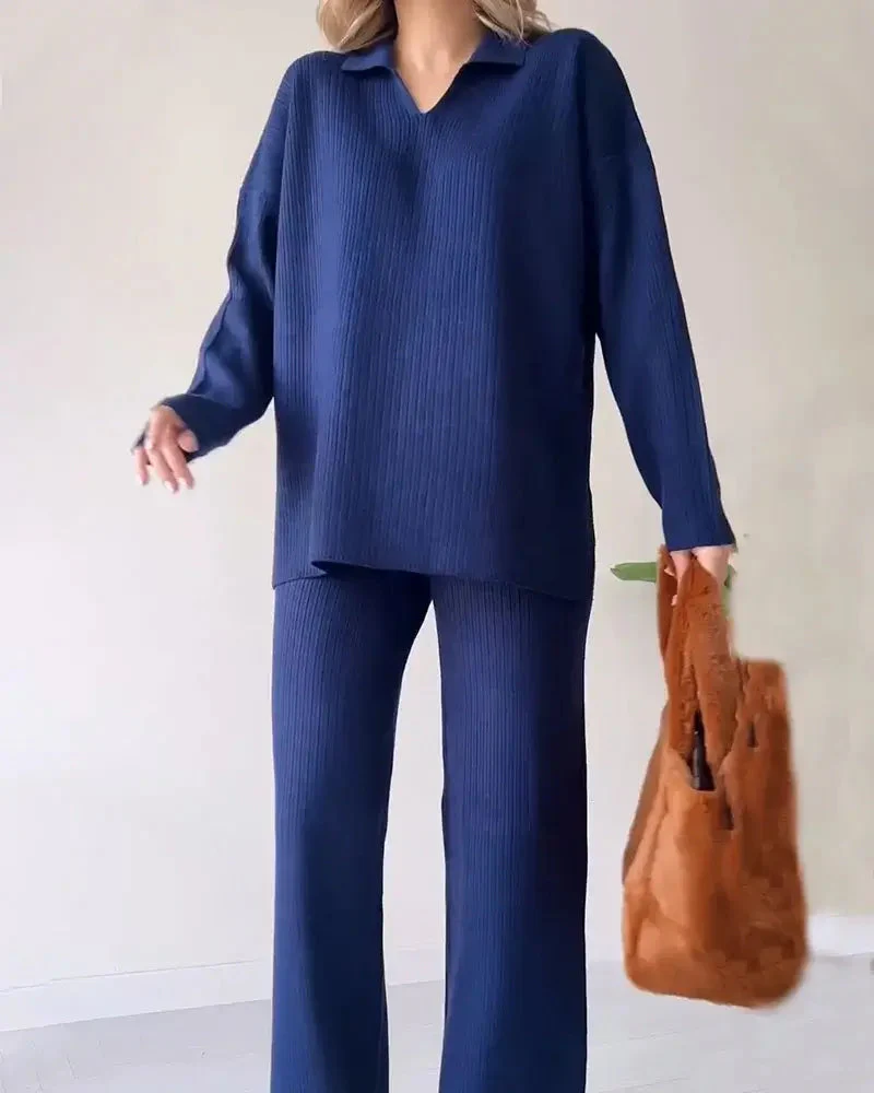 Aranza | Elegant two-piece knitted set for women with a V-neck - Image 3