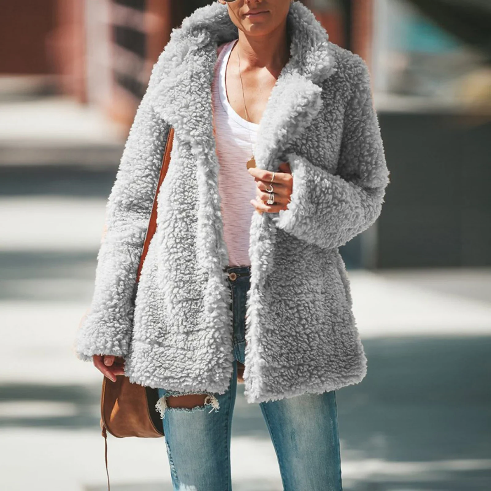 Ariadna® | Simple and elegant winter garment. - Image 13
