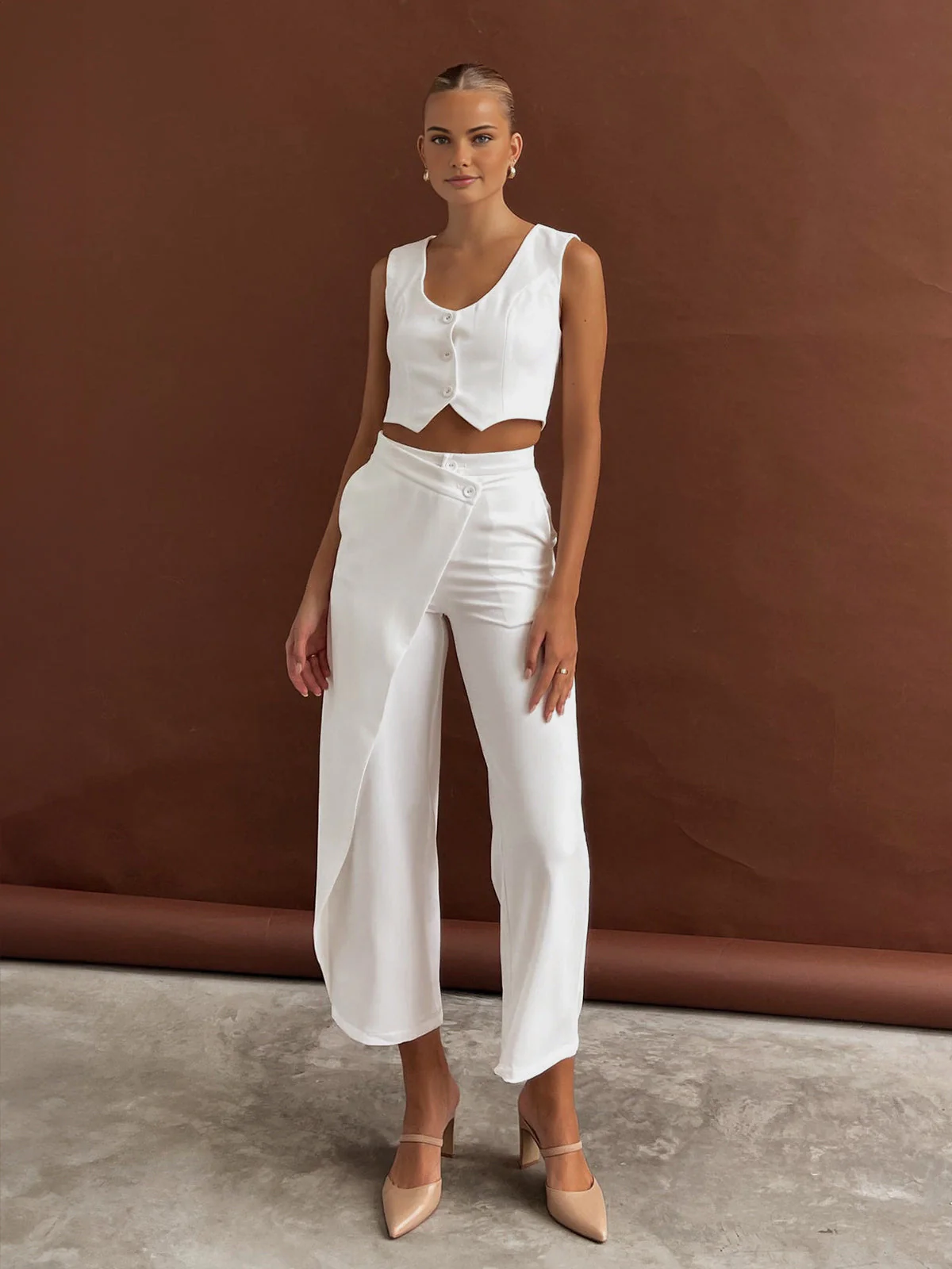 Arnica® | Elegant Trouser Set With An Asymmetrical Cut - Image 3