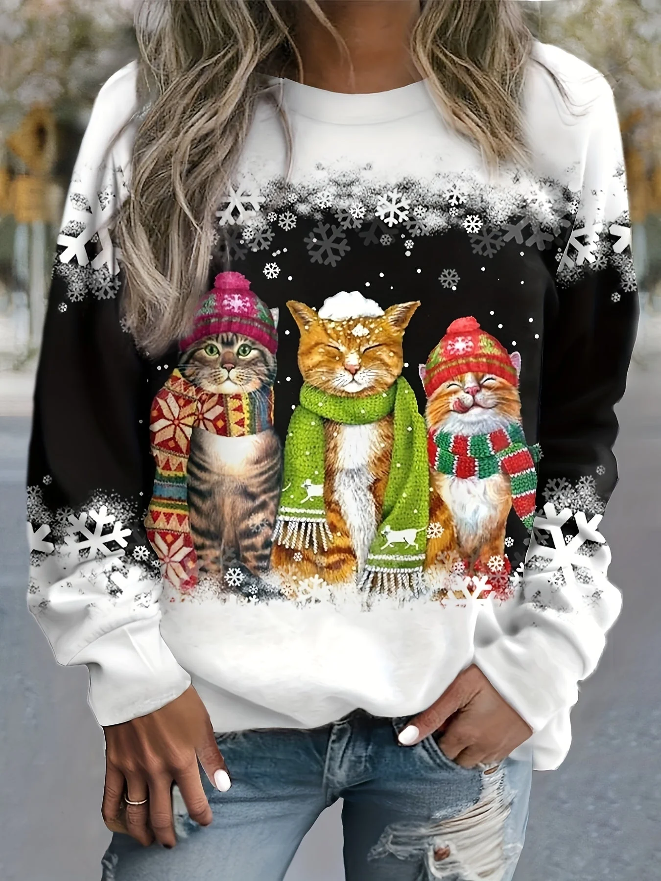 Aurora | Comfortable winter sweatshirt with cat motifs - Image 4