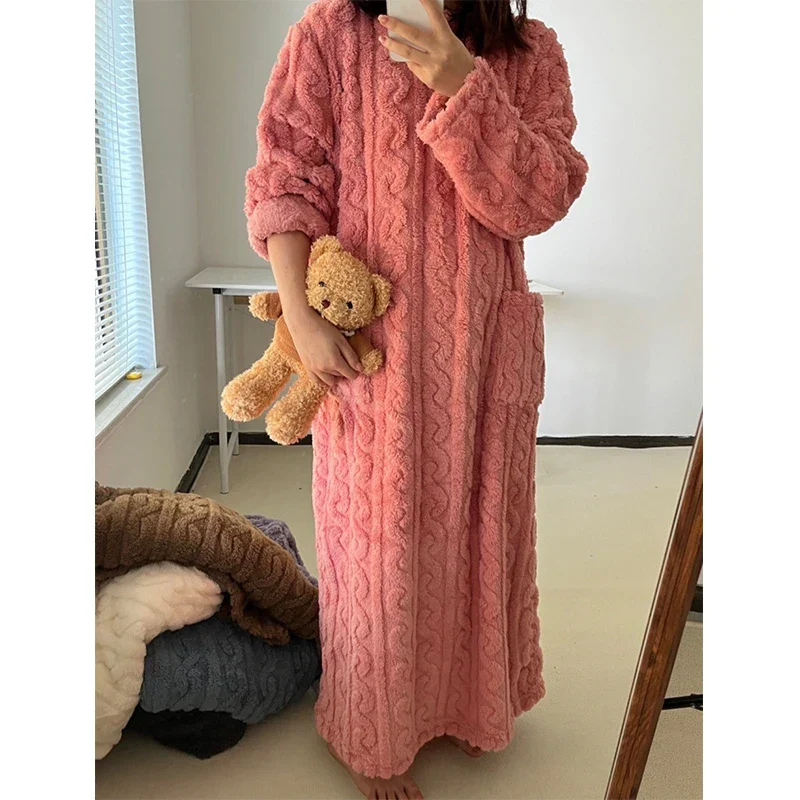 Ava® | Blanket With Sleeves - Image 4