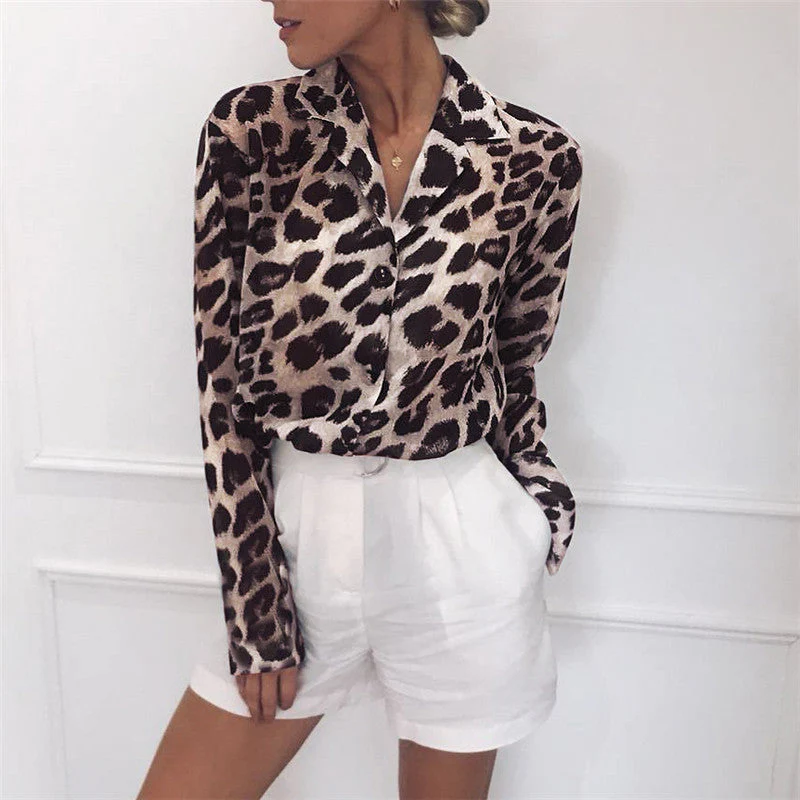 Avalon® | Stylish Long-Sleeved Leopard Print Blouse With Turn-Down Collar - Image 3