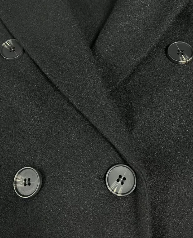 Azucena | Classic and elegant winter garment - Image 5