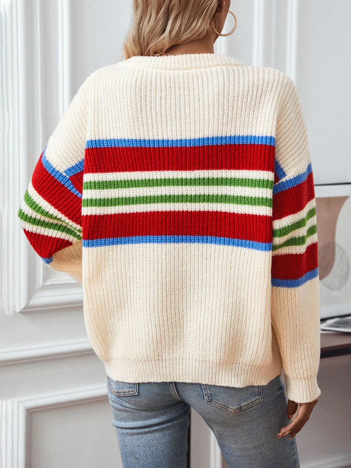 Barbara | Long-sleeved sweater with contrasting stripes and a crew neck - Image 2
