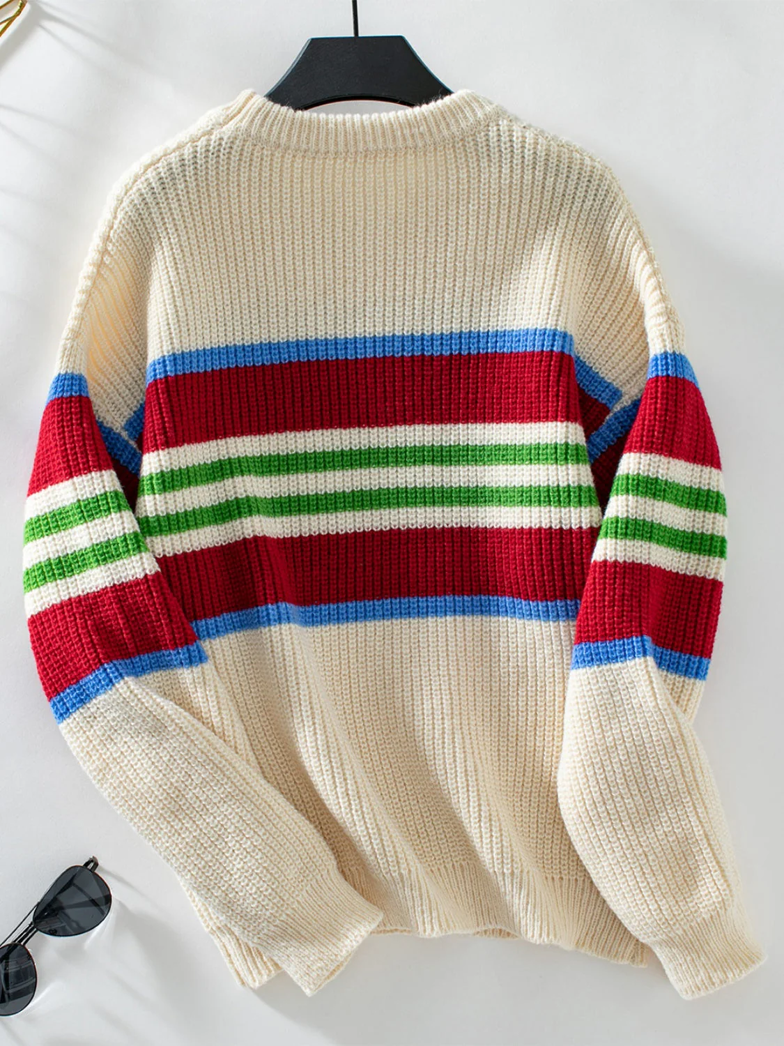 Barbara | Long-sleeved sweater with contrasting stripes and a crew neck - Image 8