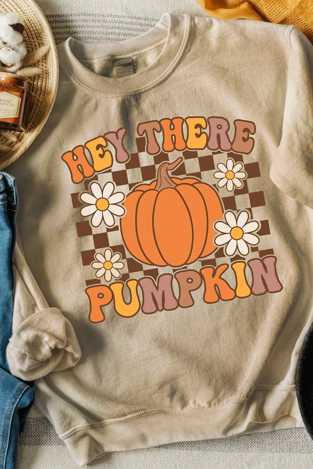 Barbara | Long-sleeved sweatshirt with a pumpkin graphic - Image 4