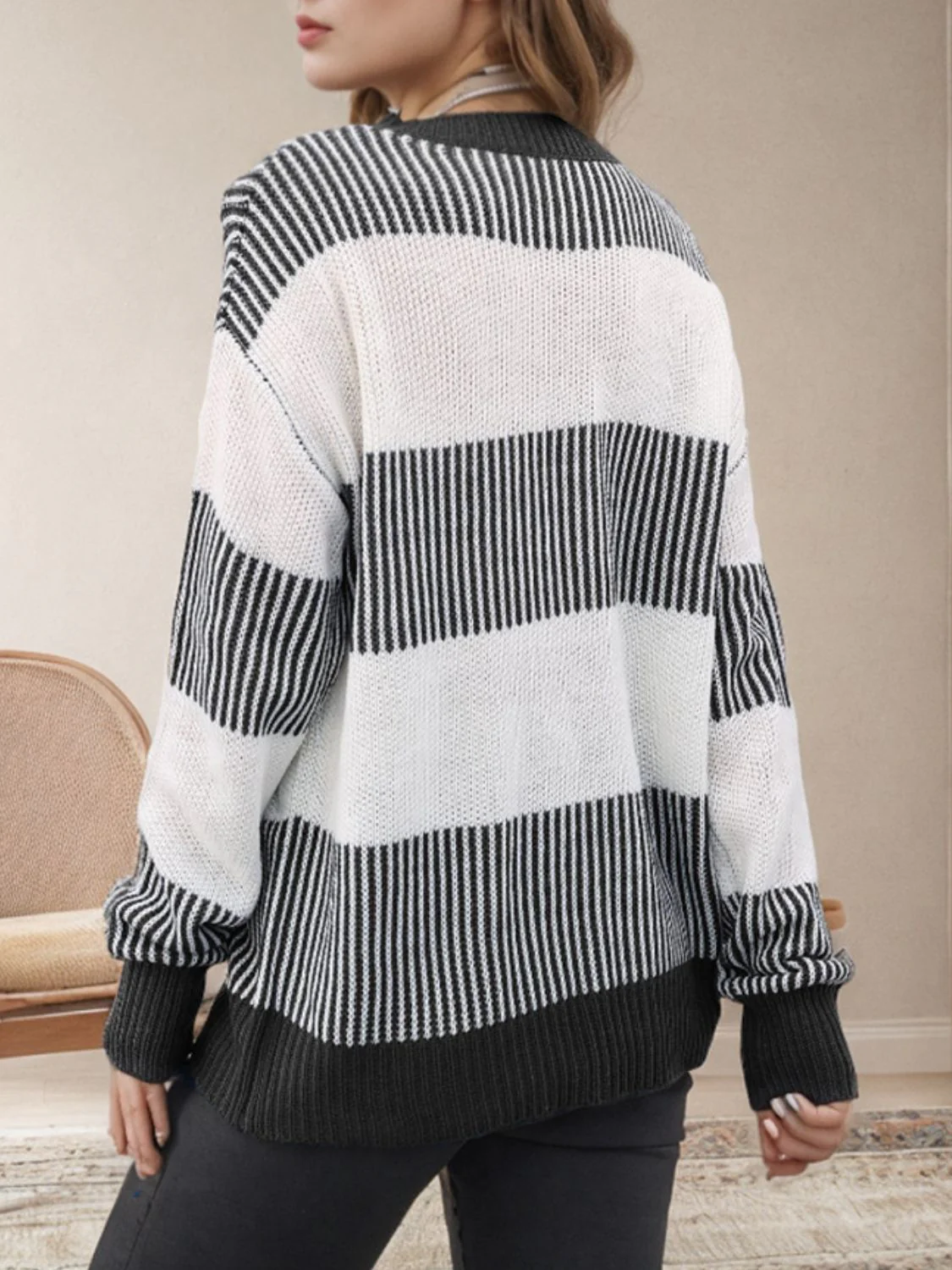 Beata | Striped long-sleeved sweater with a crew neck - Image 8