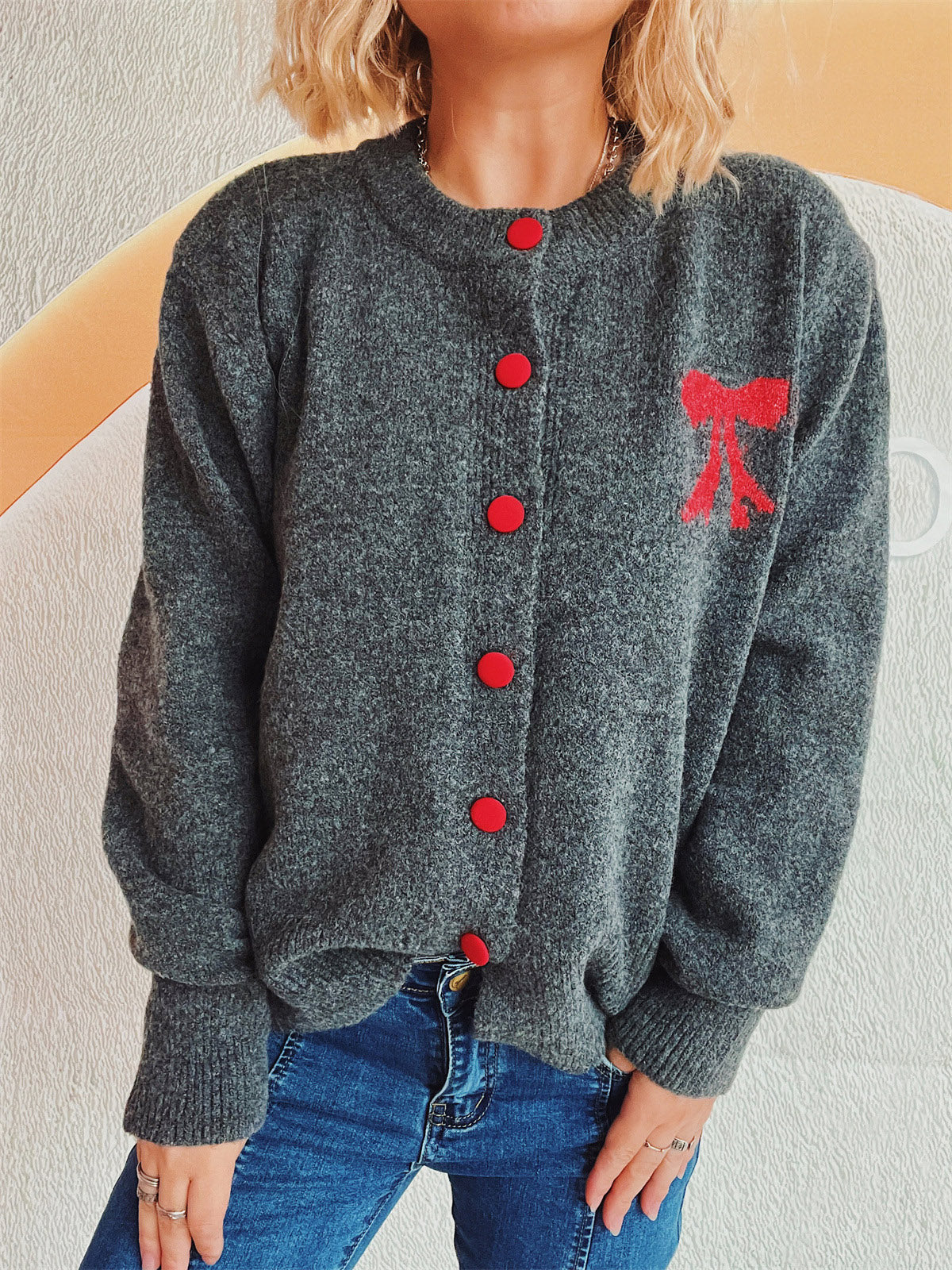 Beate | Long-sleeved cardigan with bow and round neckline and buttons - Image 13