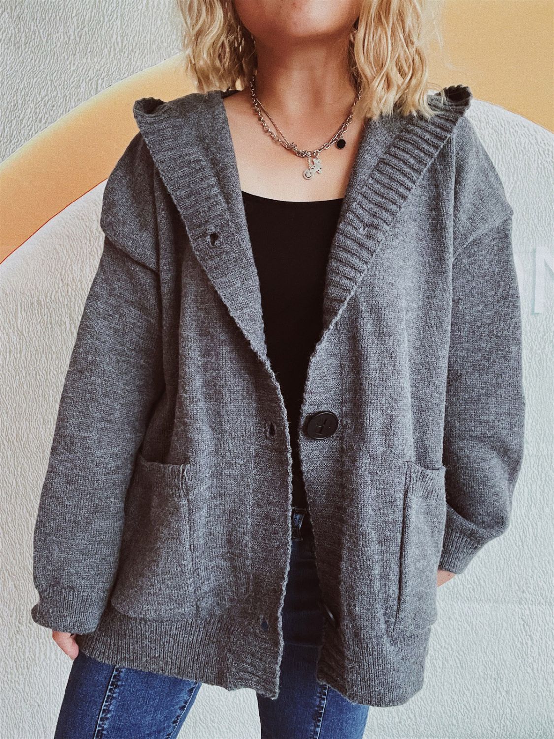 Beatrice | Long-sleeved cardigan with hood and dropped shoulders - Image 3