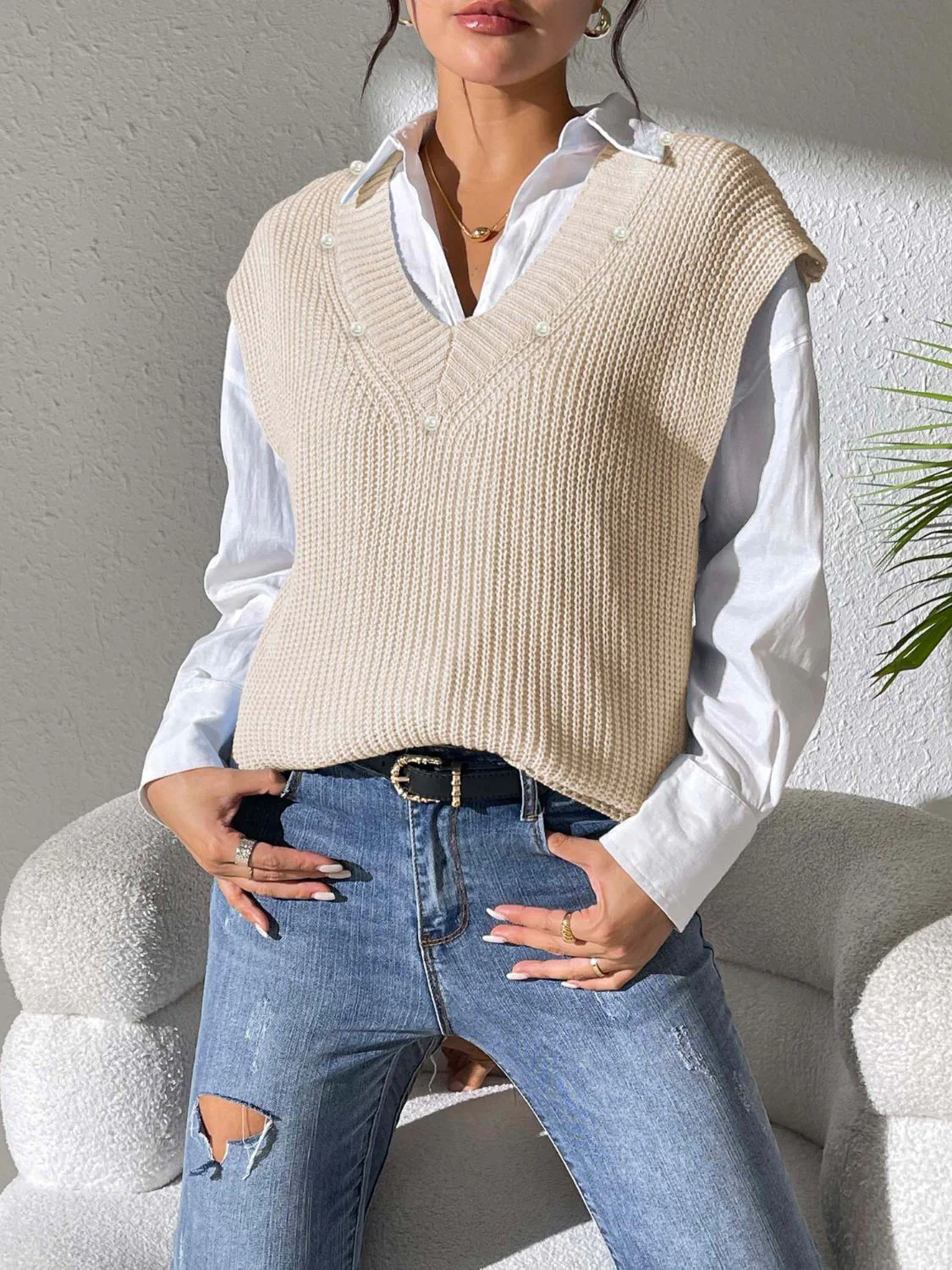 Beatriz | Beaded V-neck sweater vest - Image 15