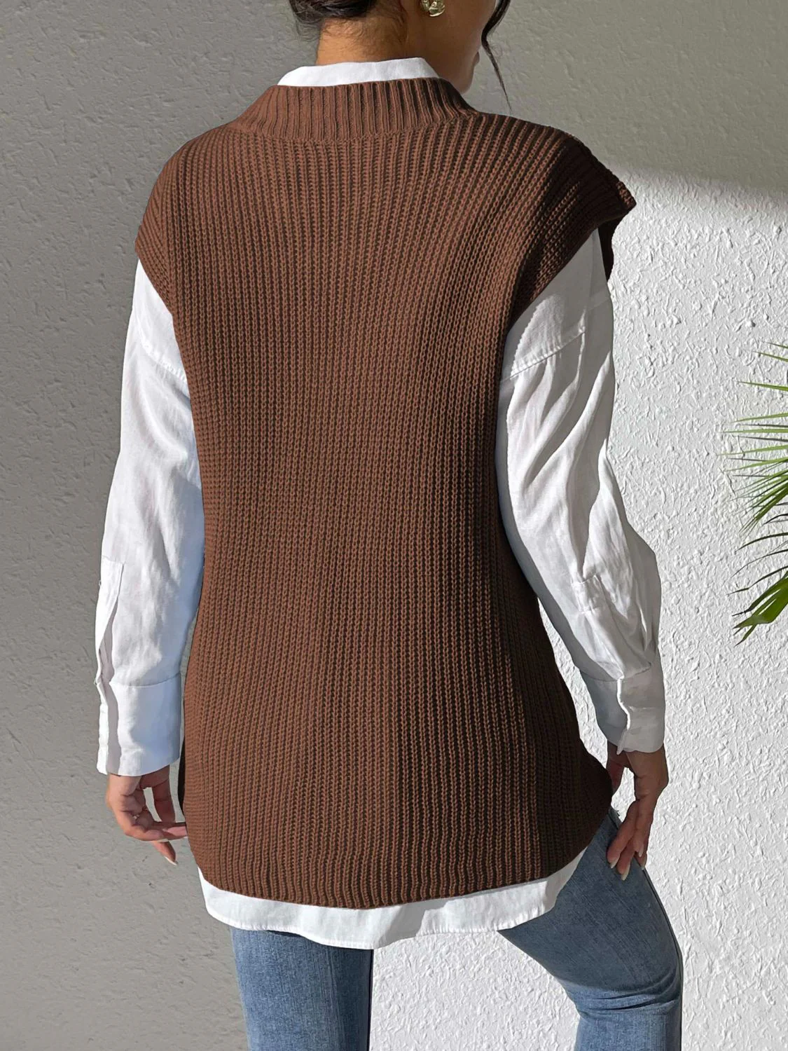 Beatriz | Beaded V-neck sweater vest - Image 2