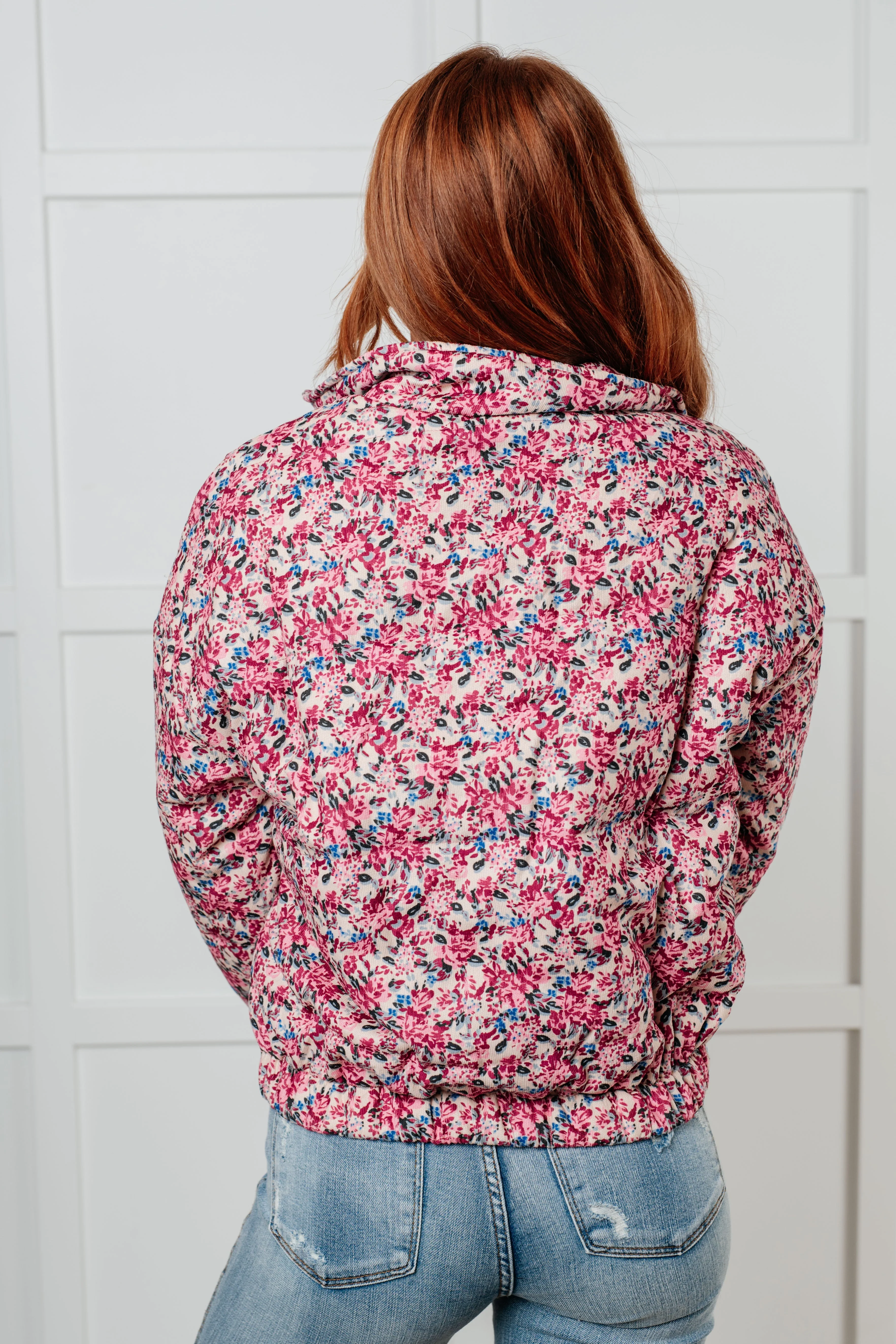 Beatriz | Puffer jacket with floral pattern in cream-multi - Image 5