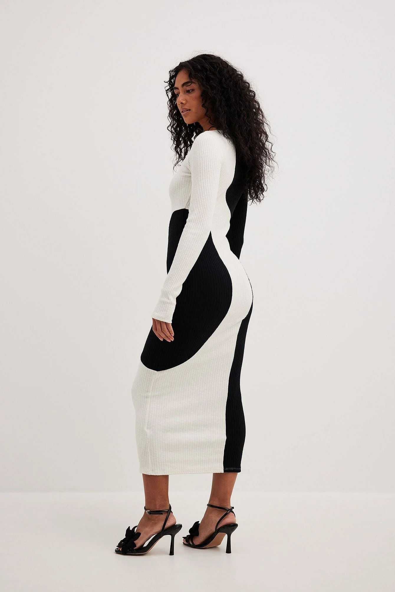 Belén® | Contrast Knit Midi Dress - Image 5