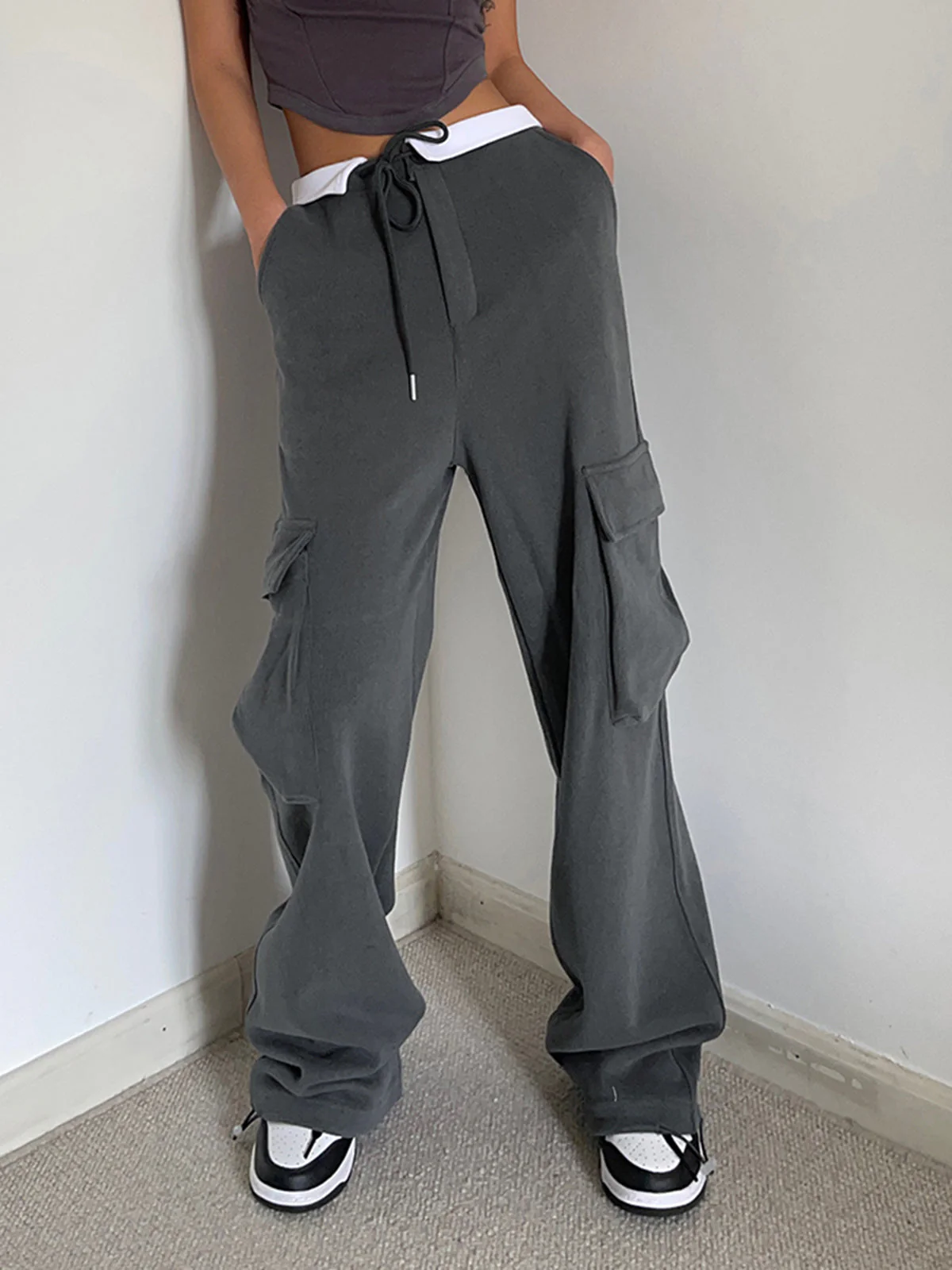 Benedetta® | Comfortable Cargo Sweatpants With Contrast Waistband - Image 7