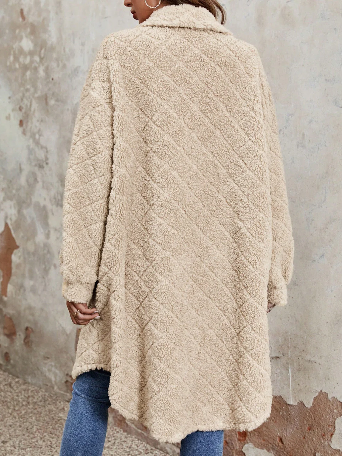 Bettina | Fluffy, buttoned, long-sleeved coat with dropped shoulders - Image 2